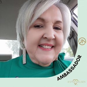 Meet your Posher, Marta cecilia